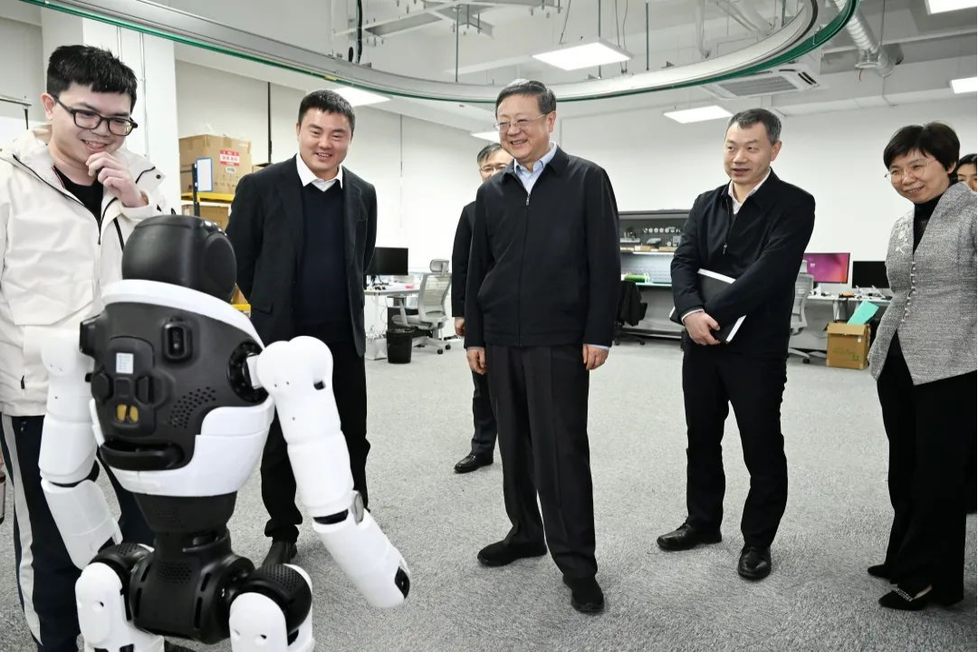 上海市委书记陈吉宁专题调研星空XK机器人