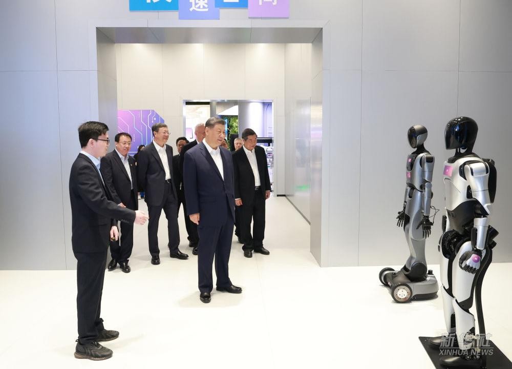 习近平总书记到上海调研，星空XK代表具身智能行业汇报进展